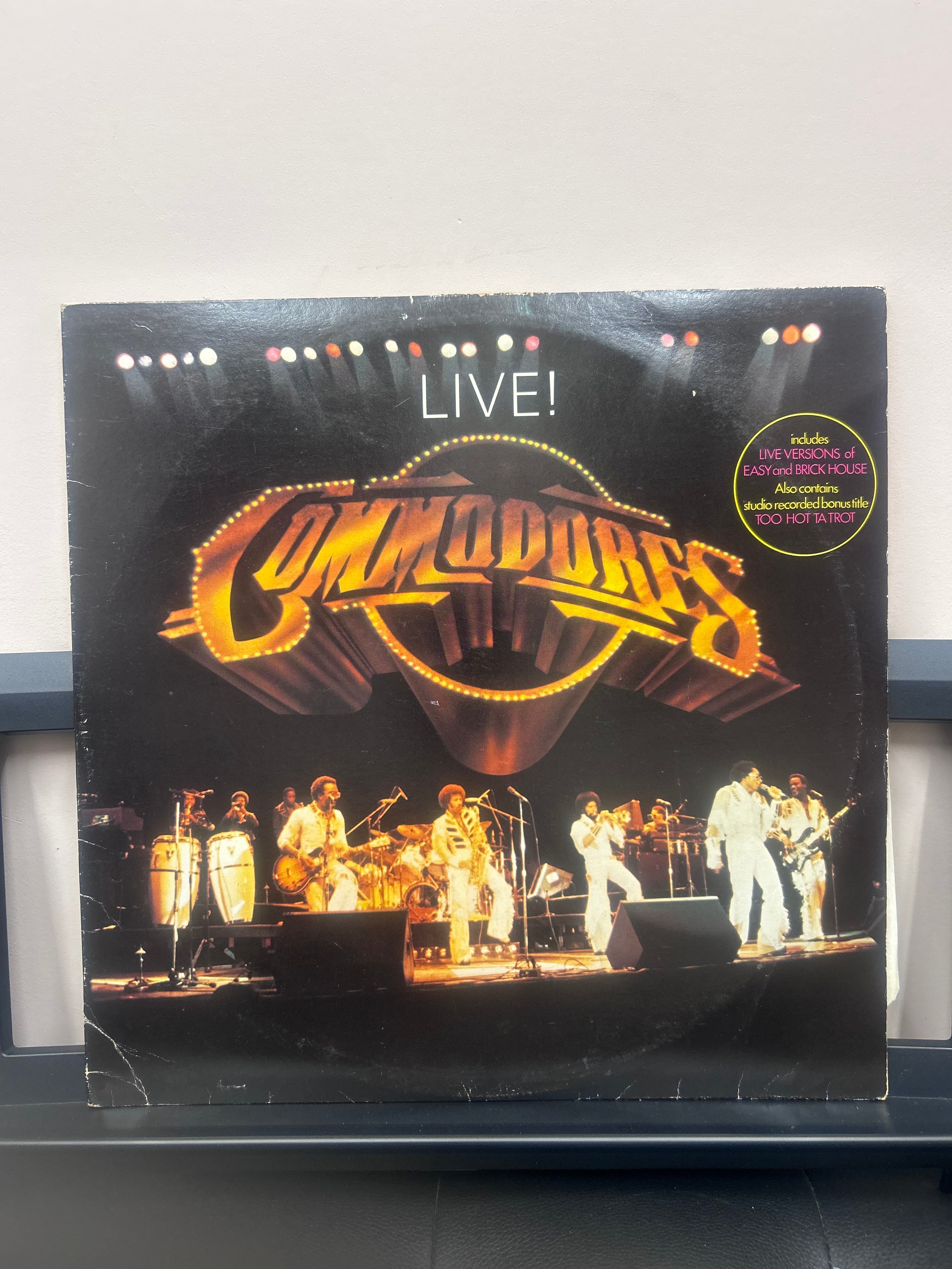 Commodores Live - Commodores